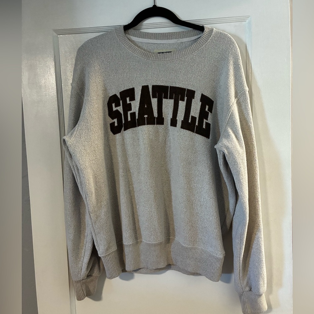 New York Popular Seattle Graphic Crewneck Sweatshirt - Light Brown